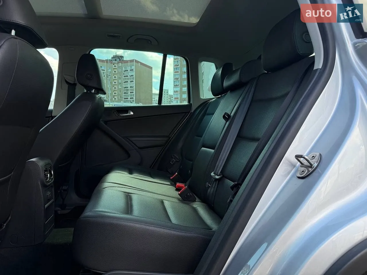 2016 Volkswagen Tiguan - мініатюра 10