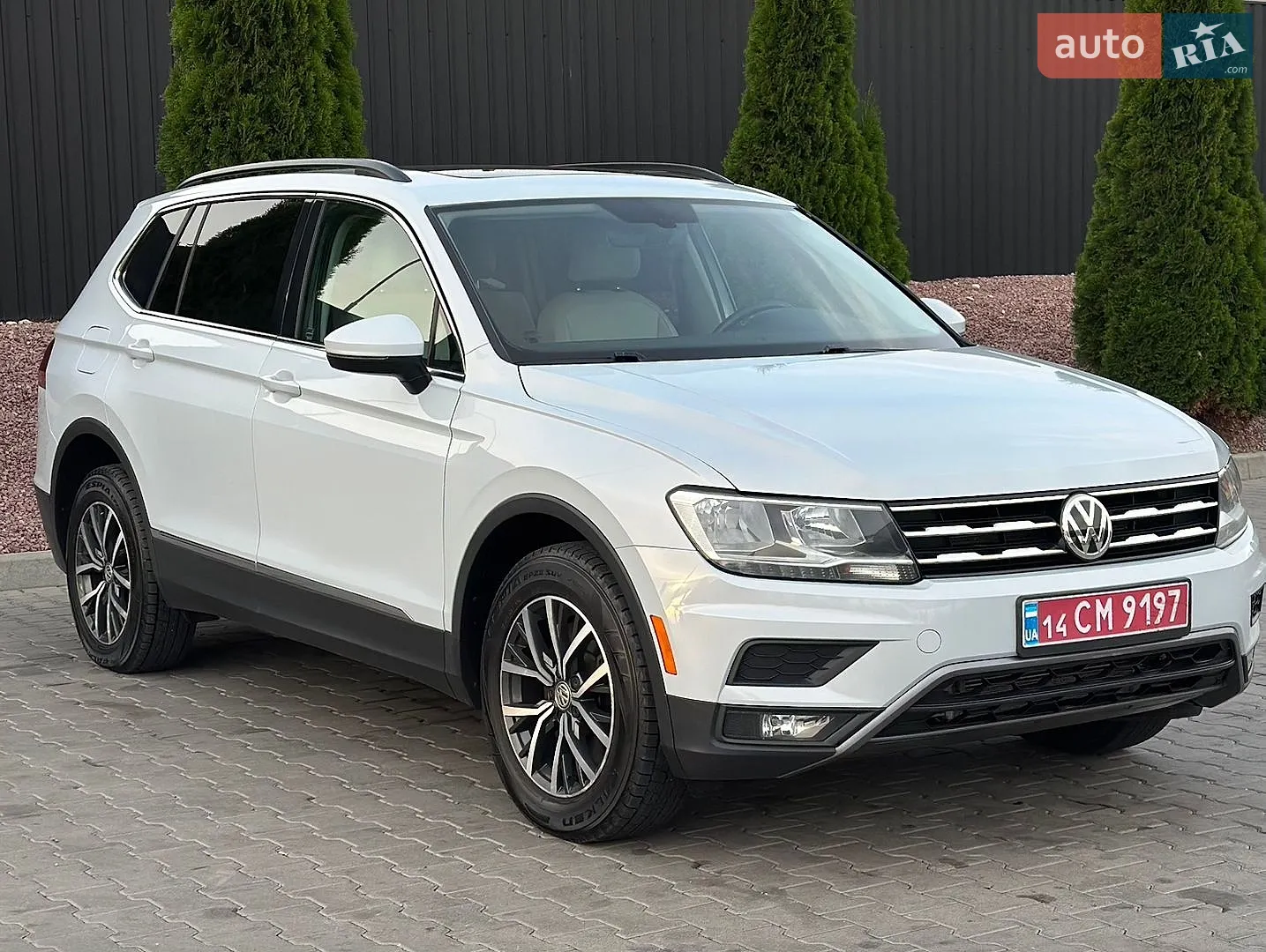 2017 Volkswagen Tiguan - мініатюра 2