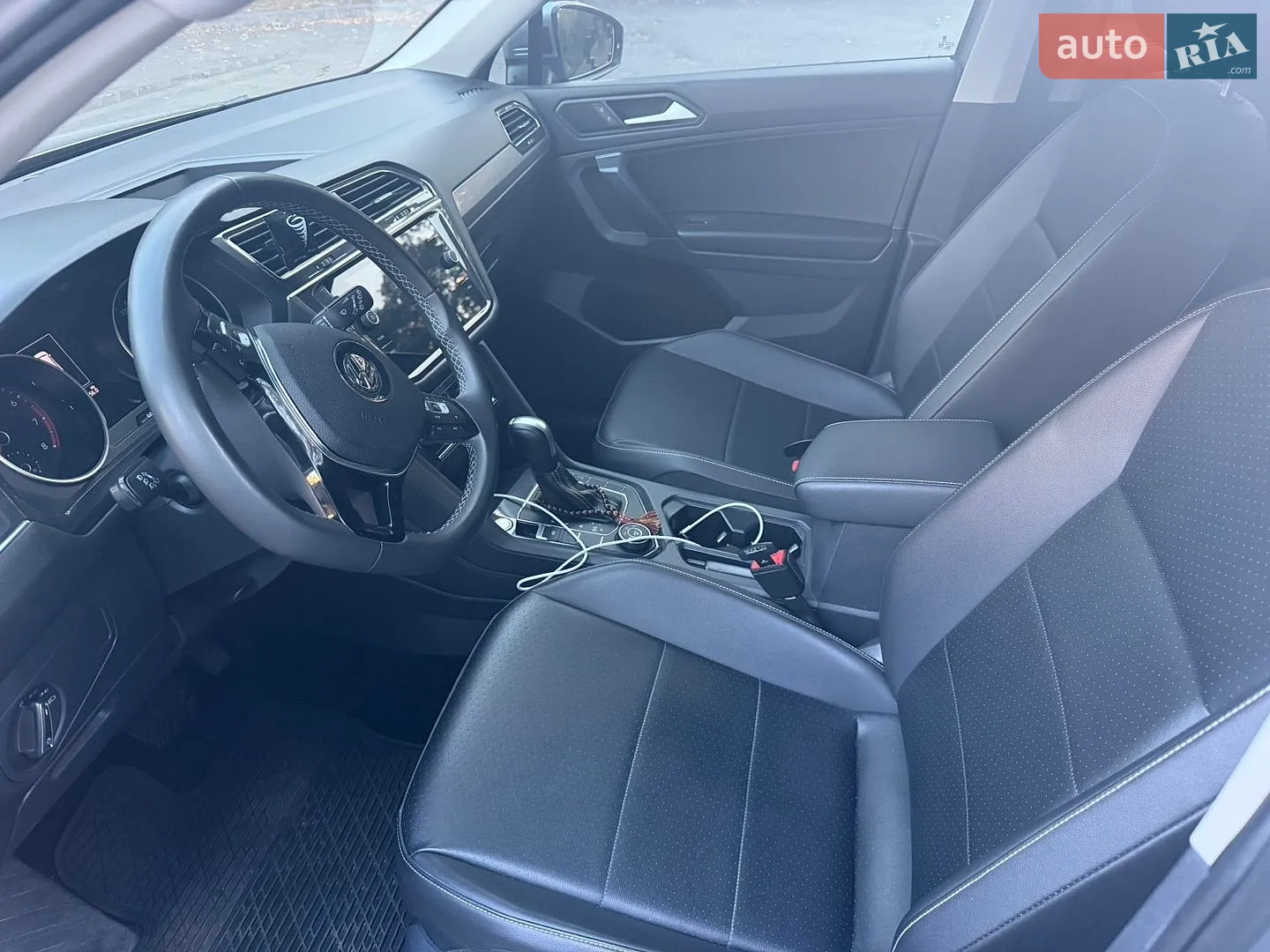 2020 Volkswagen Tiguan - мініатюра 11