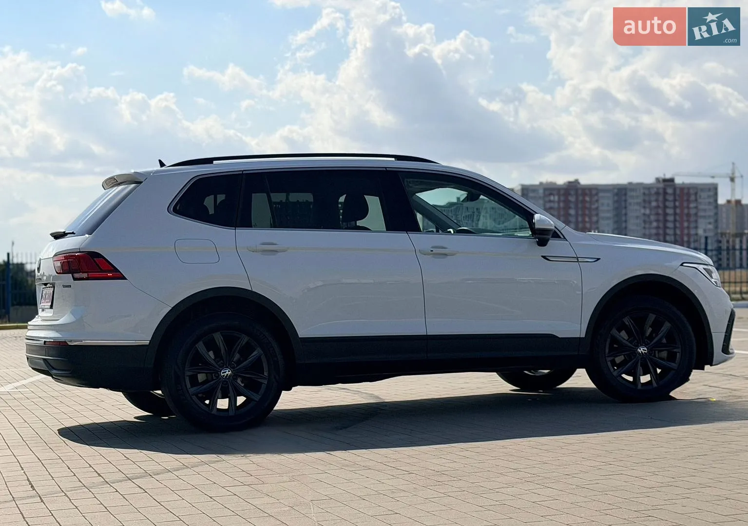 2024 Volkswagen Tiguan - мініатюра 10