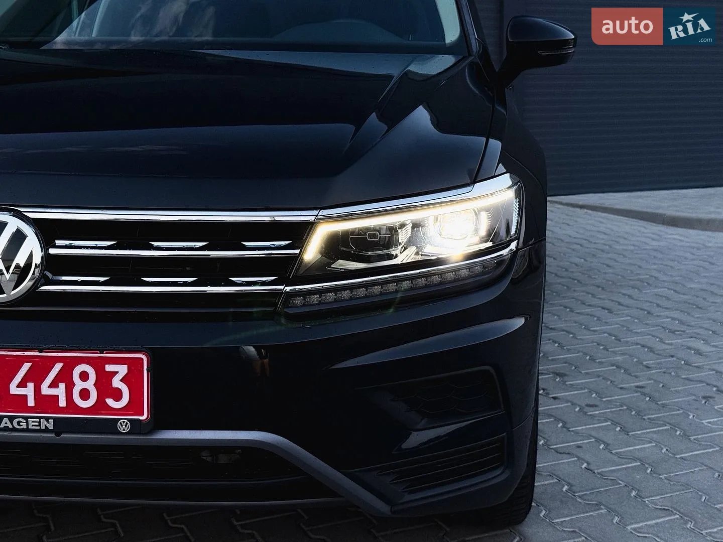 2020 Volkswagen Tiguan - мініатюра 3