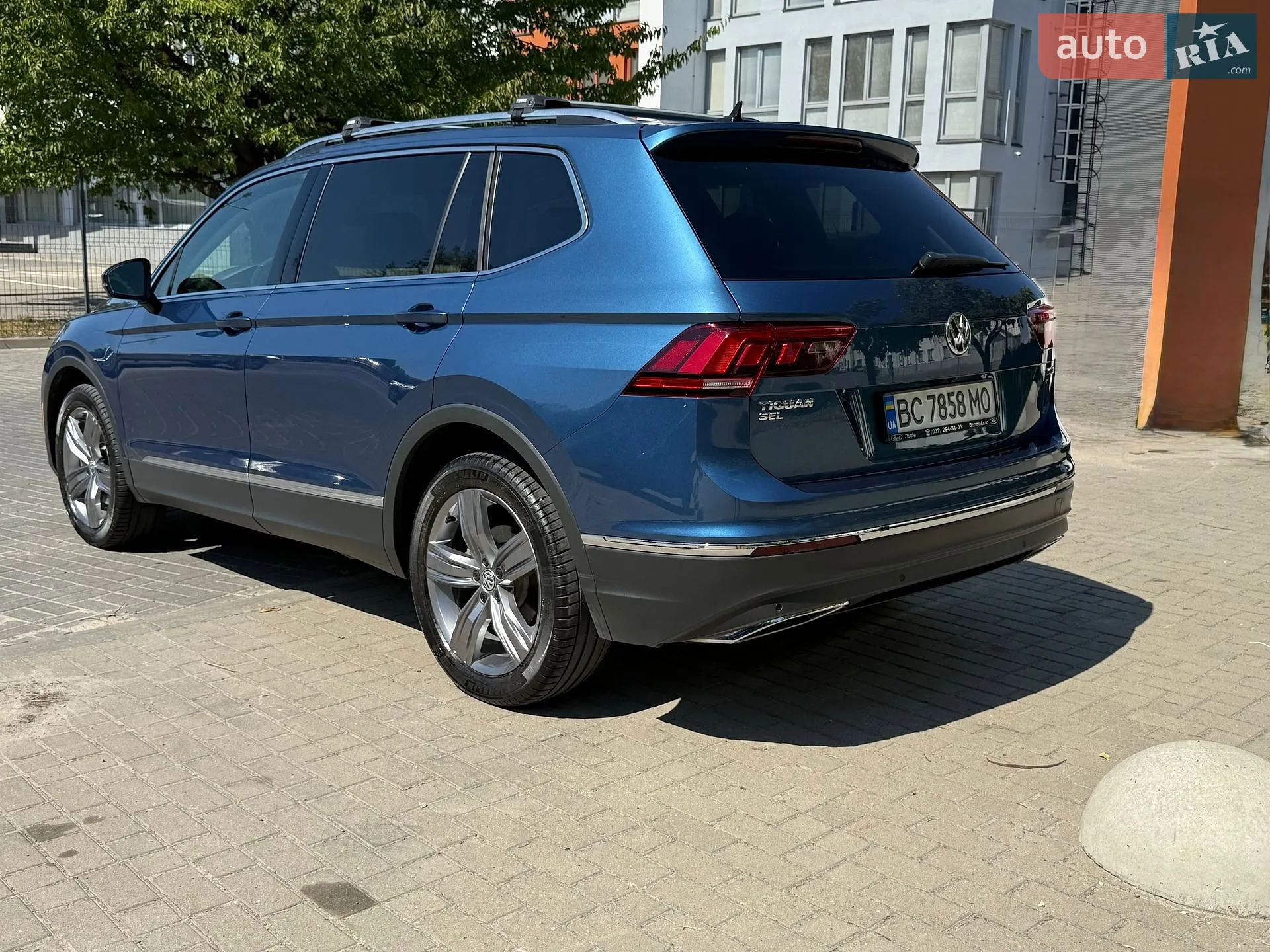2020 Volkswagen Tiguan - мініатюра 2