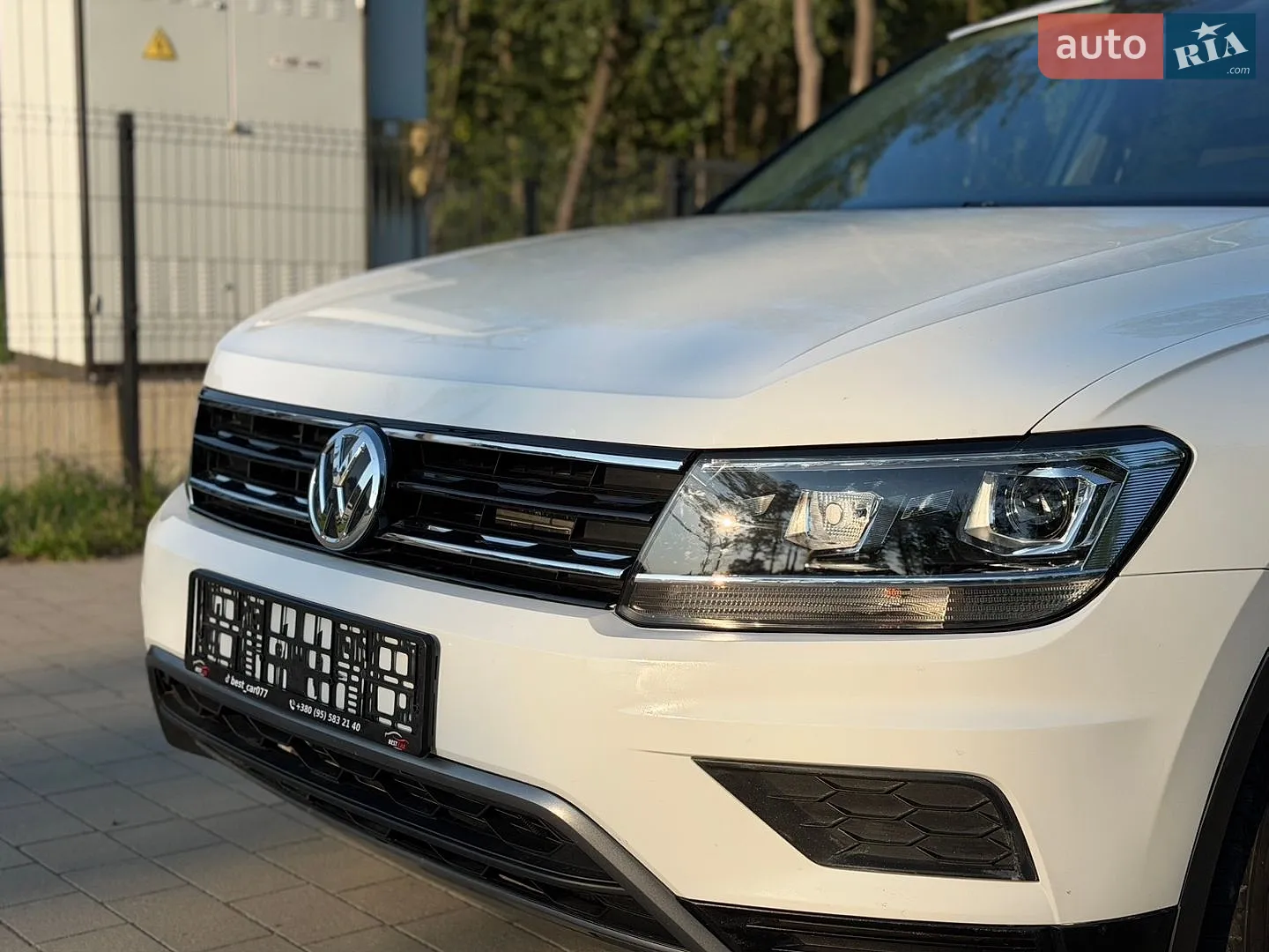 2018 Volkswagen Tiguan - мініатюра 11