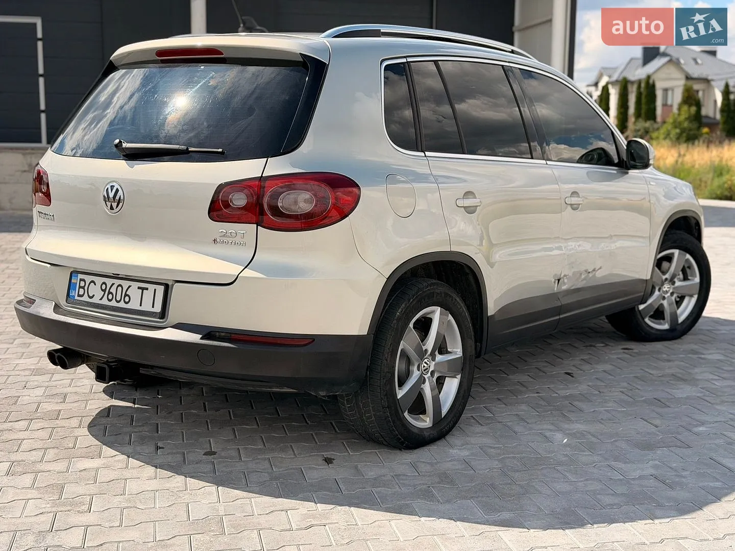 2010 Volkswagen Tiguan - мініатюра 26