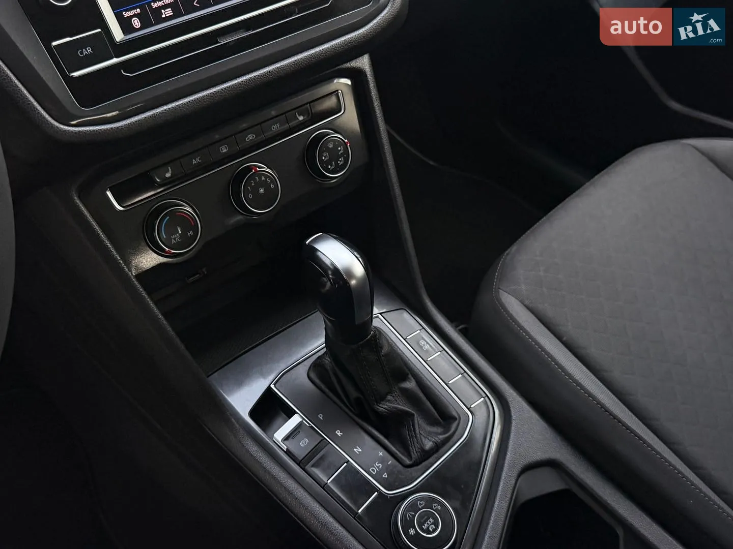 2019 Volkswagen Tiguan - мініатюра 42