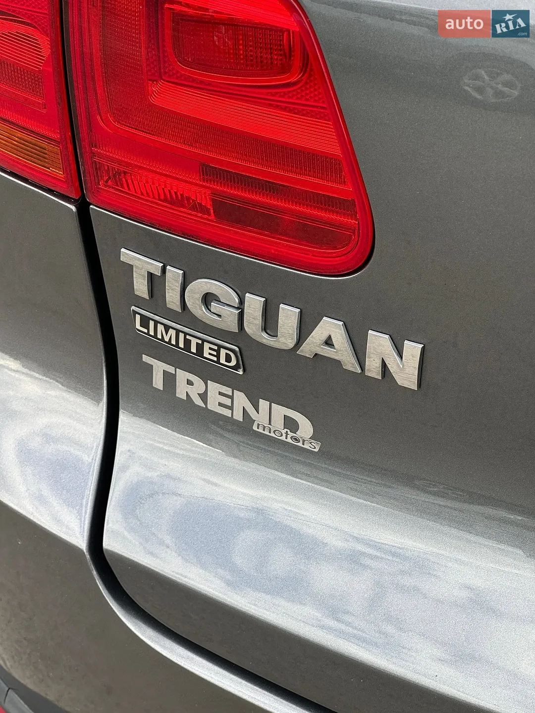 2017 Volkswagen Tiguan - мініатюра 10