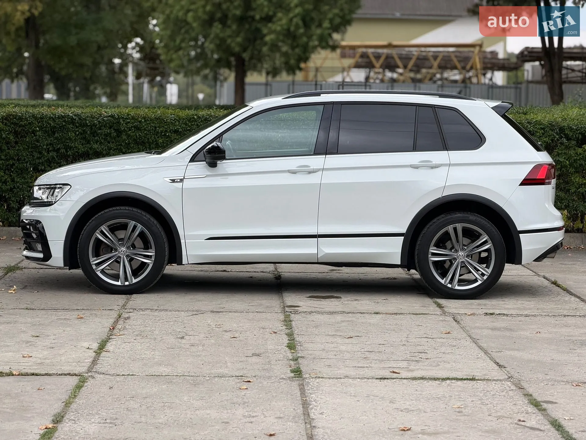 2020 Volkswagen Tiguan - мініатюра 11