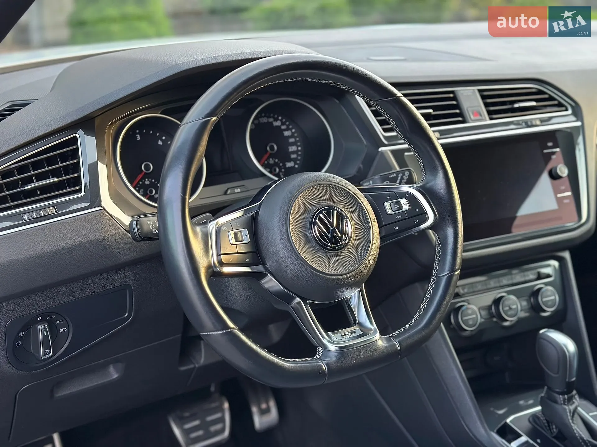 2020 Volkswagen Tiguan - мініатюра 22