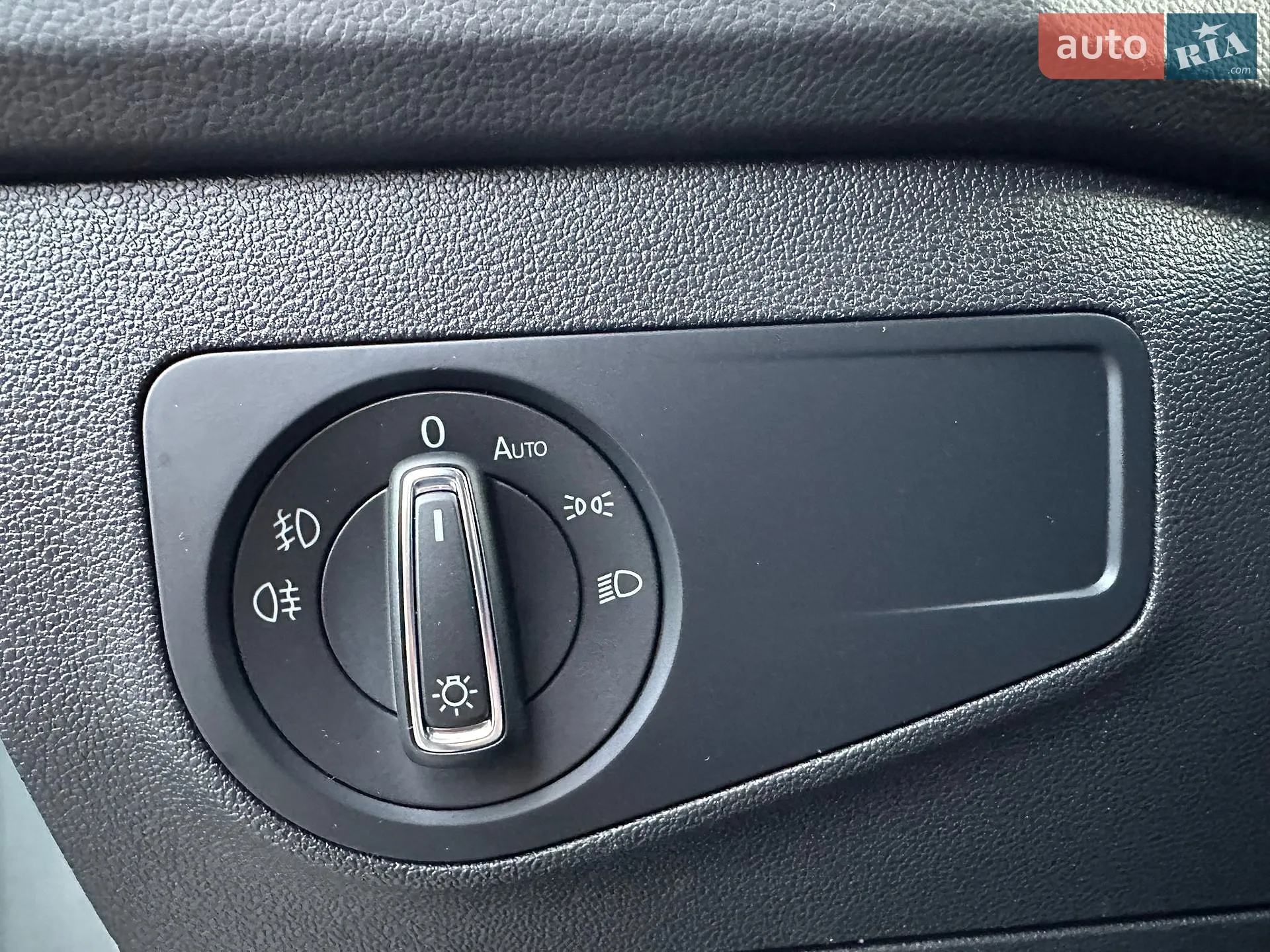 2020 Volkswagen Tiguan - мініатюра 29