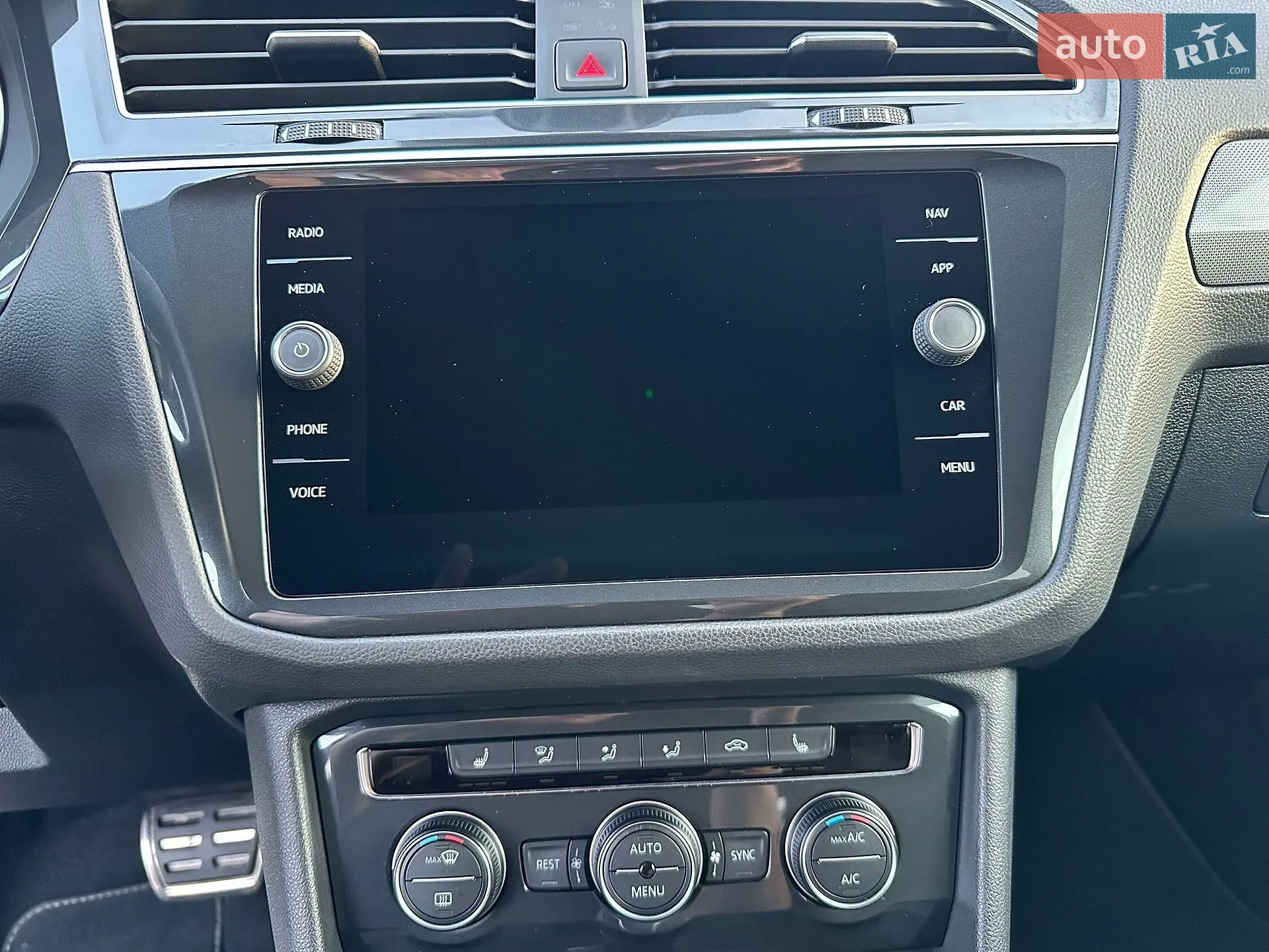 2020 Volkswagen Tiguan - мініатюра 33