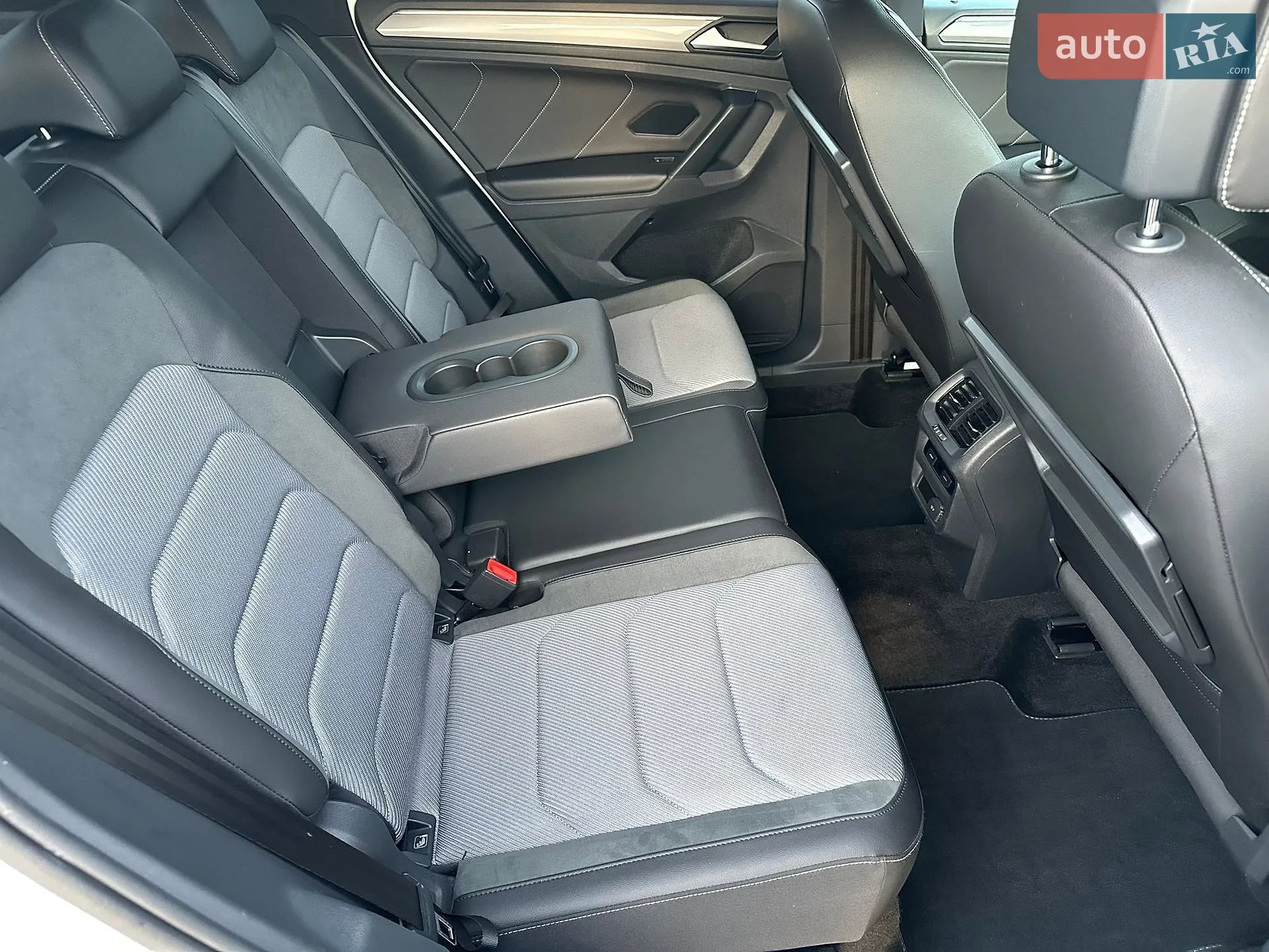 2020 Volkswagen Tiguan - мініатюра 51
