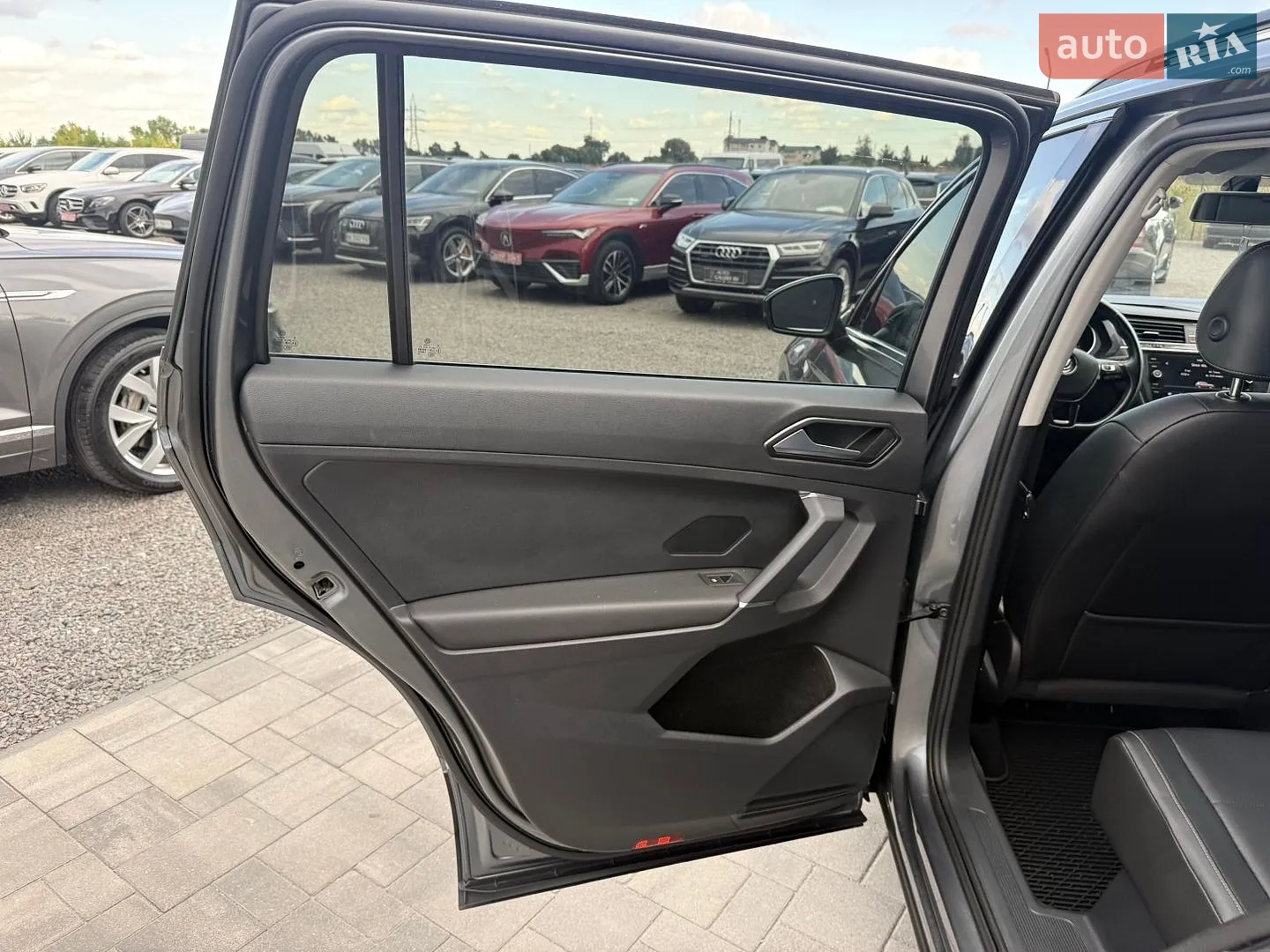 2018 Volkswagen Tiguan - мініатюра 23