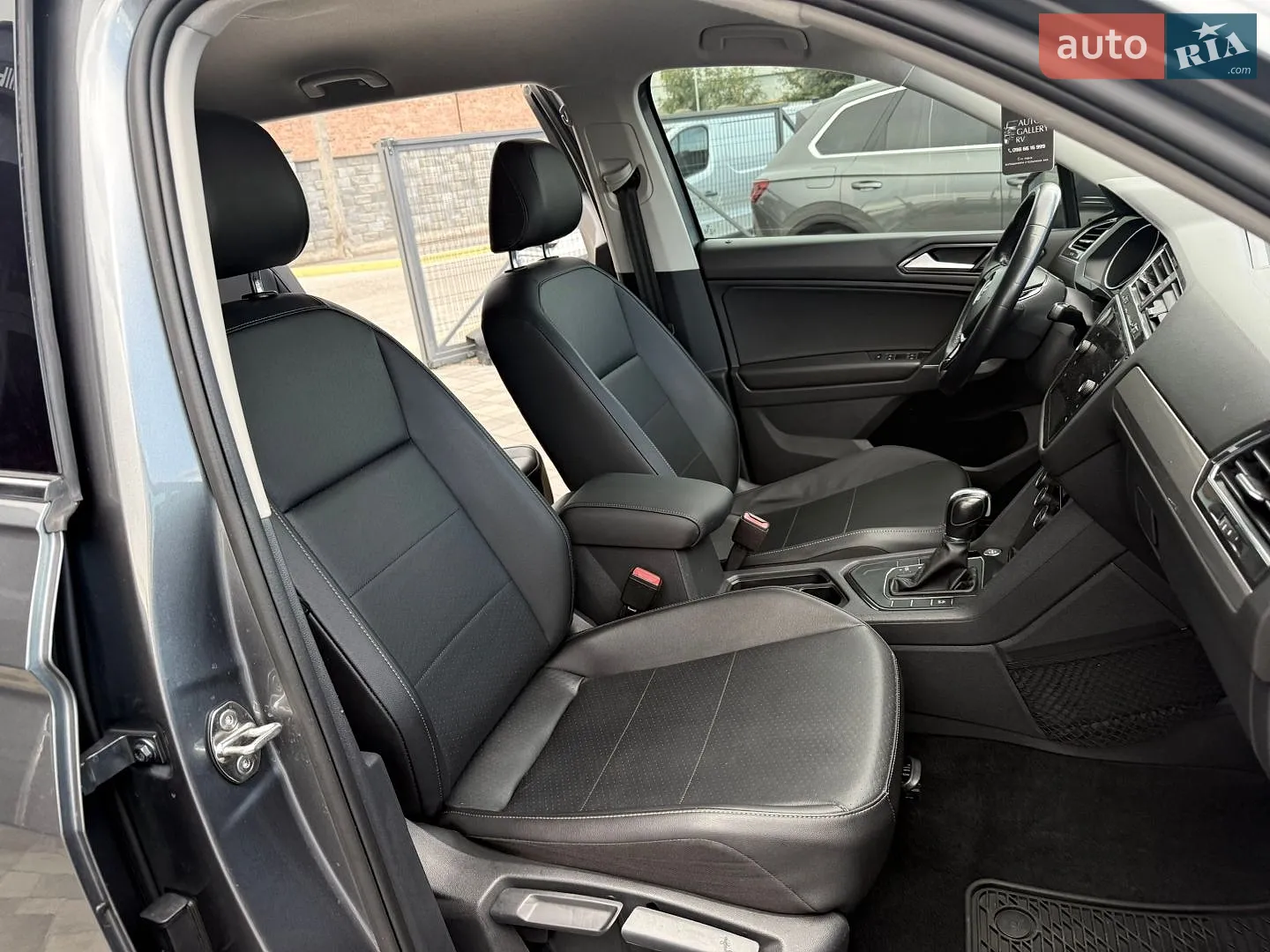 2018 Volkswagen Tiguan - мініатюра 29