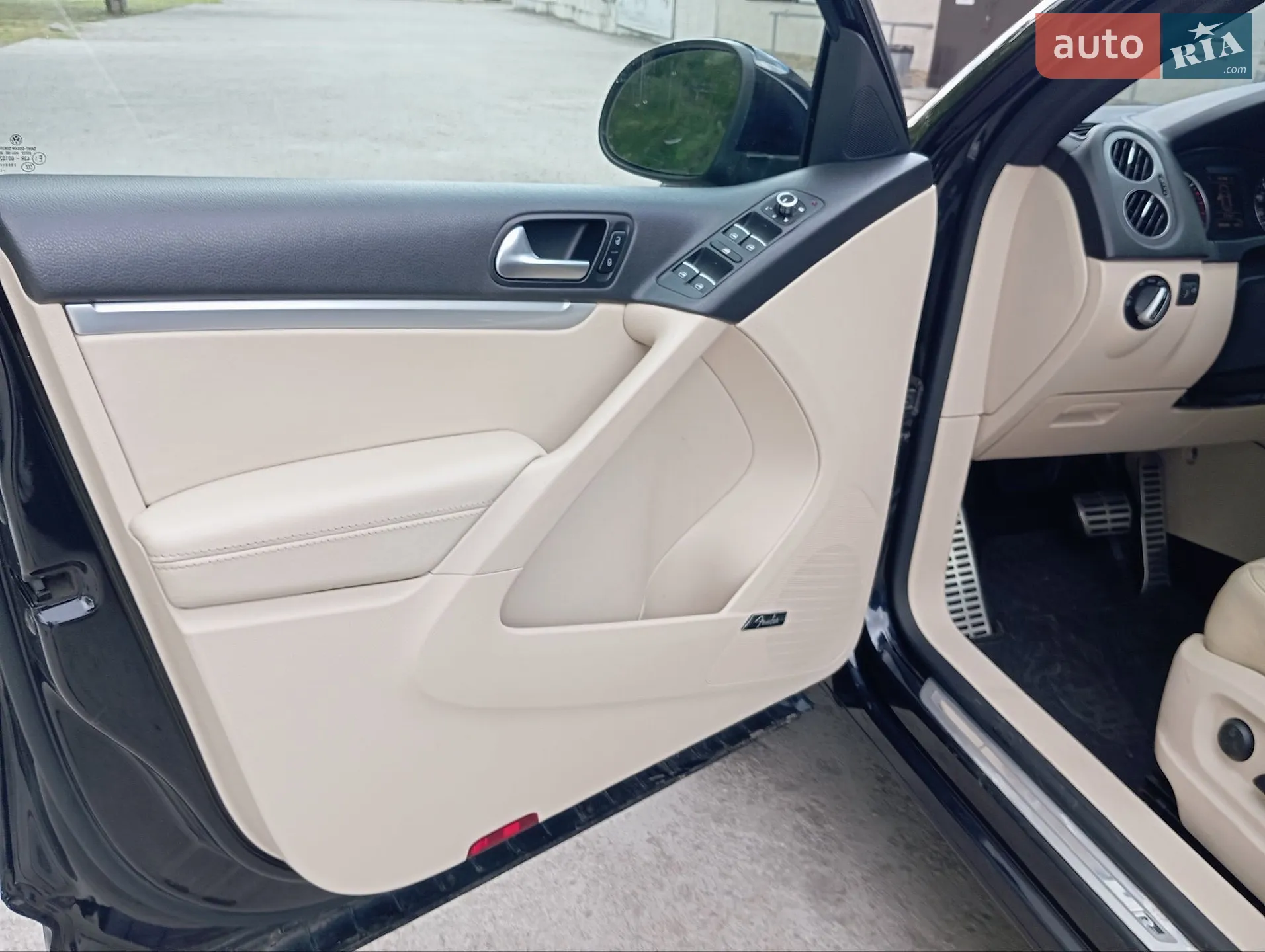 2014 Volkswagen Tiguan - мініатюра 12