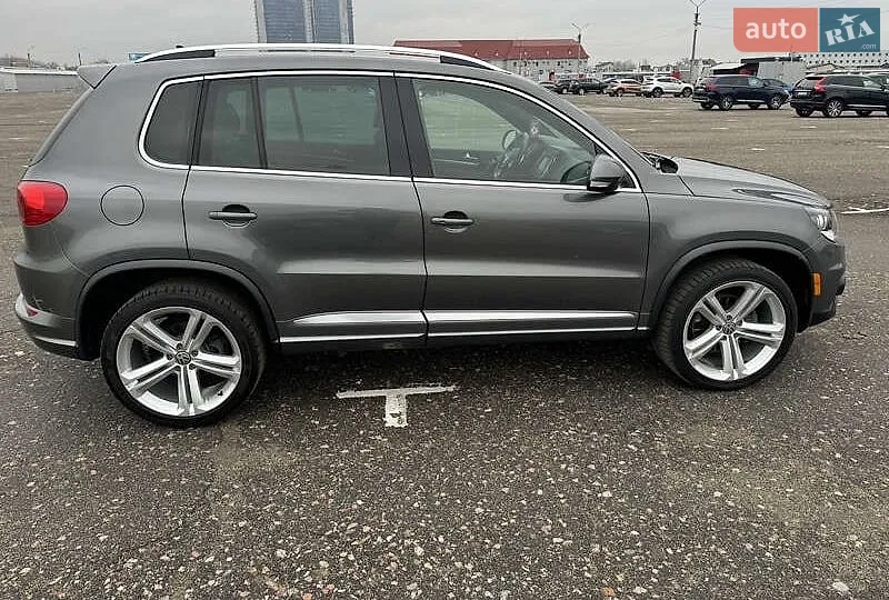 2016 Volkswagen Tiguan - мініатюра 12