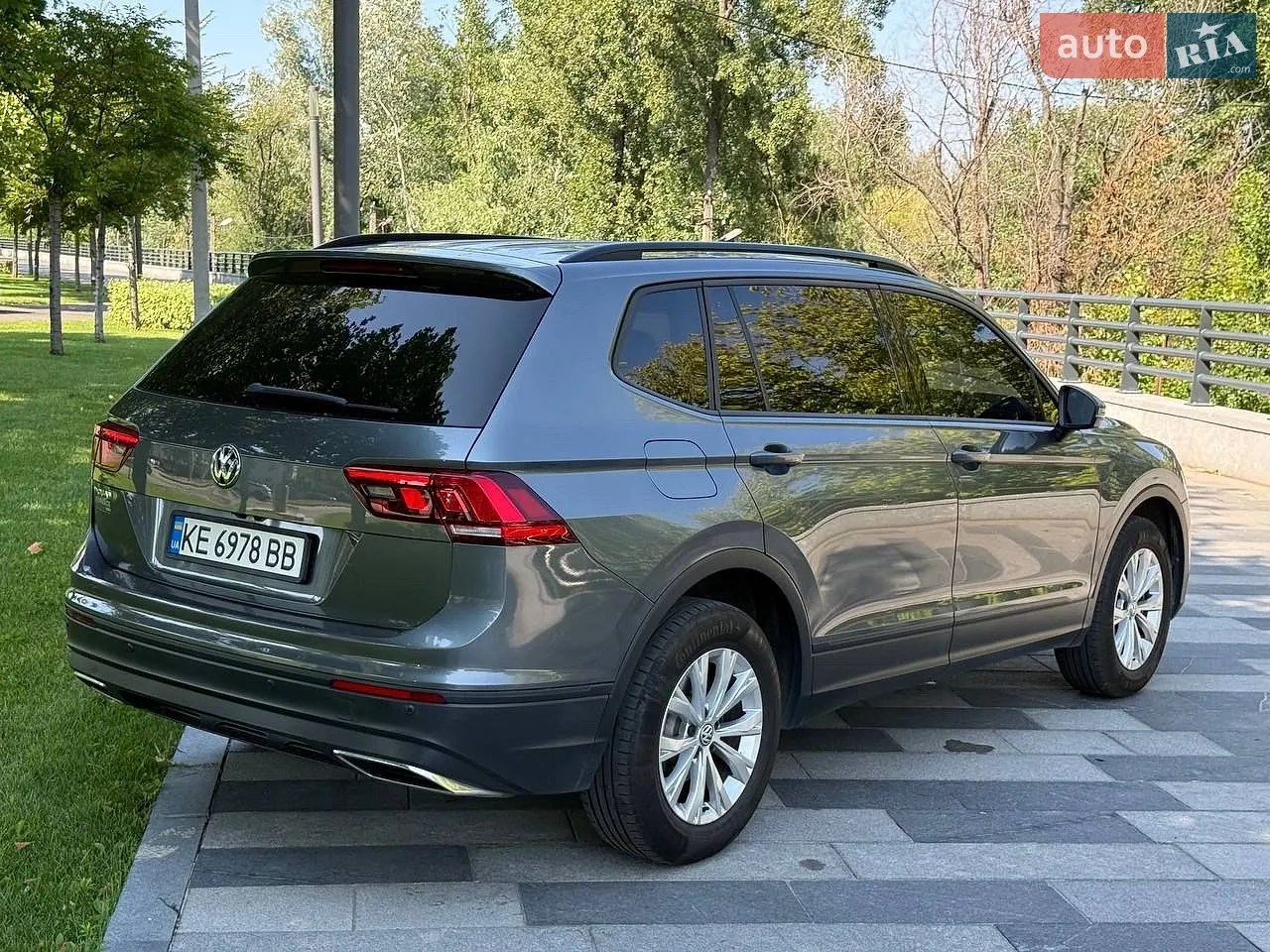 2018 Volkswagen Tiguan - мініатюра 2