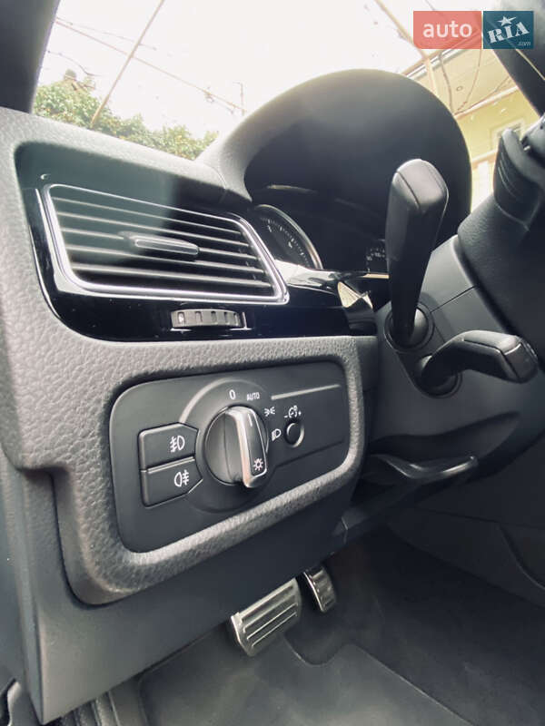 Внедорожник / Кроссовер Volkswagen Touareg R 2014 в Иршаве