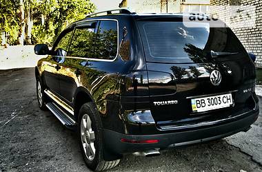 Позашляховик / Кросовер Volkswagen Touareg 2006 в Луганську