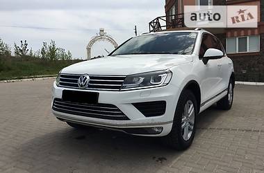  Volkswagen Touareg 2015 в Киеве