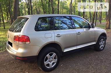 Внедорожник / Кроссовер Volkswagen Touareg 2006 в Днепре