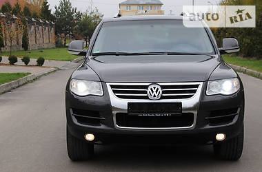 Внедорожник / Кроссовер Volkswagen Touareg 2009 в Ровно