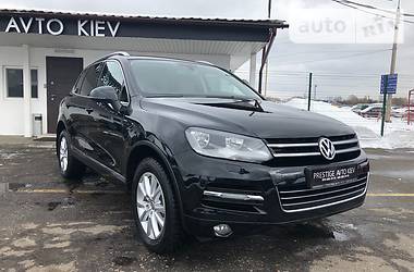 Внедорожник / Кроссовер Volkswagen Touareg 2011 в Киеве