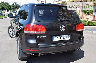 Внедорожник / Кроссовер Volkswagen Touareg 2003 в Ровно