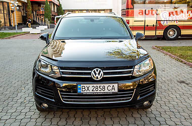 Позашляховик / Кросовер Volkswagen Touareg 2012 в Хмельницькому