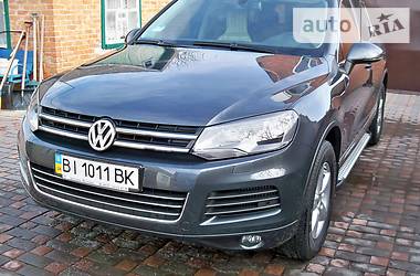 Позашляховик / Кросовер Volkswagen Touareg 2011 в 