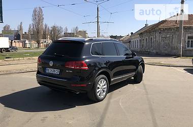 Внедорожник / Кроссовер Volkswagen Touareg 2013 в Николаеве