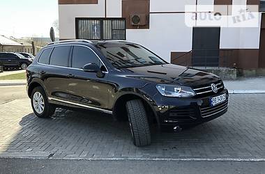 Внедорожник / Кроссовер Volkswagen Touareg 2013 в Николаеве