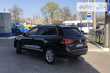 Внедорожник / Кроссовер Volkswagen Touareg 2013 в Николаеве