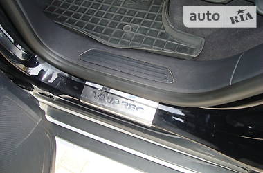 Внедорожник / Кроссовер Volkswagen Touareg 2013 в 