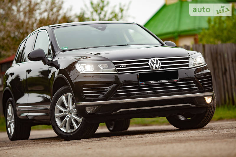 Позашляховик / Кросовер Volkswagen Touareg 2015 в Львові