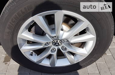 Позашляховик / Кросовер Volkswagen Touareg 2014 в 