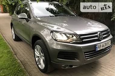 Внедорожник / Кроссовер Volkswagen Touareg 2011 в Виннице