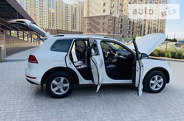 Внедорожник / Кроссовер Volkswagen Touareg 2011 в Одессе