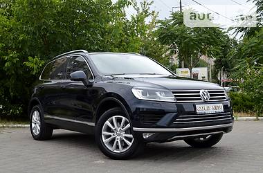 Позашляховик / Кросовер Volkswagen Touareg 2016 в Одесі