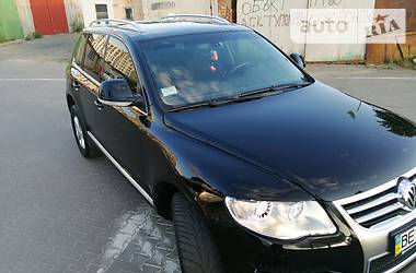 Позашляховик / Кросовер Volkswagen Touareg 2009 в Києві