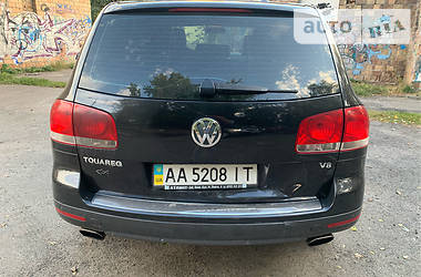 Внедорожник / Кроссовер Volkswagen Touareg 2005 в Киеве