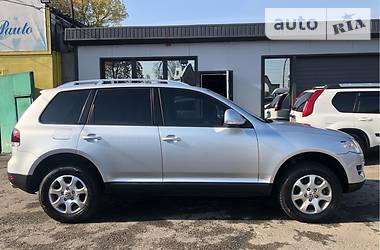 Позашляховик / Кросовер Volkswagen Touareg 2007 в 