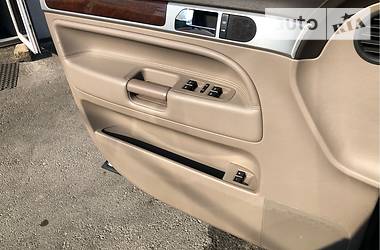 Позашляховик / Кросовер Volkswagen Touareg 2007 в 