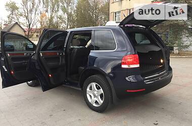 Внедорожник / Кроссовер Volkswagen Touareg 2004 в Ивано-Франковске