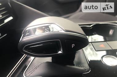 Позашляховик / Кросовер Volkswagen Touareg 2018 в 