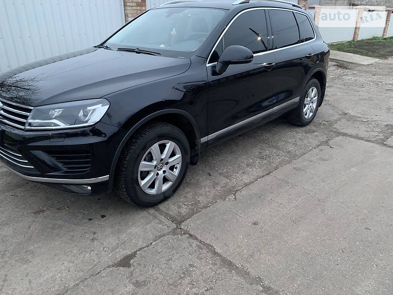 Позашляховик / Кросовер Volkswagen Touareg 2017 в Кропивницькому
