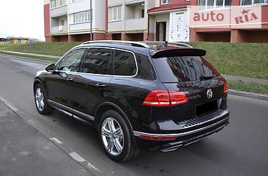 Внедорожник / Кроссовер Volkswagen Touareg 2016 в Виннице