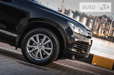 Внедорожник / Кроссовер Volkswagen Touareg 2013 в Одессе