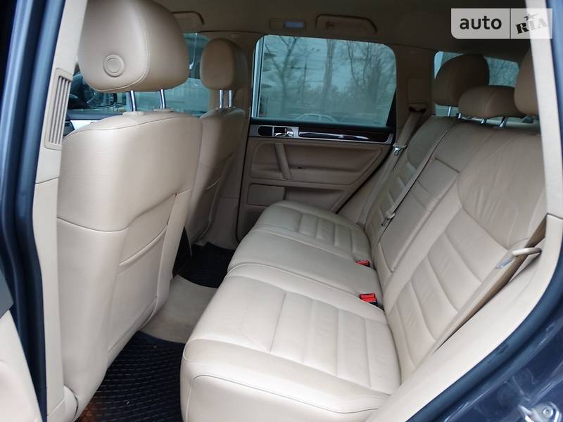 Позашляховик / Кросовер Volkswagen Touareg 2007 в Дніпрі