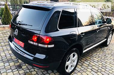 Позашляховик / Кросовер Volkswagen Touareg 2008 в 