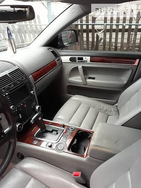 Позашляховик / Кросовер Volkswagen Touareg 2003 в Рубіжному
